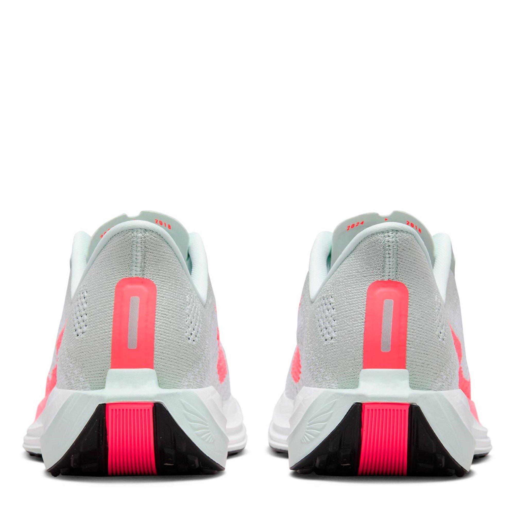 Nike Pegasus Plus Trainers Womens