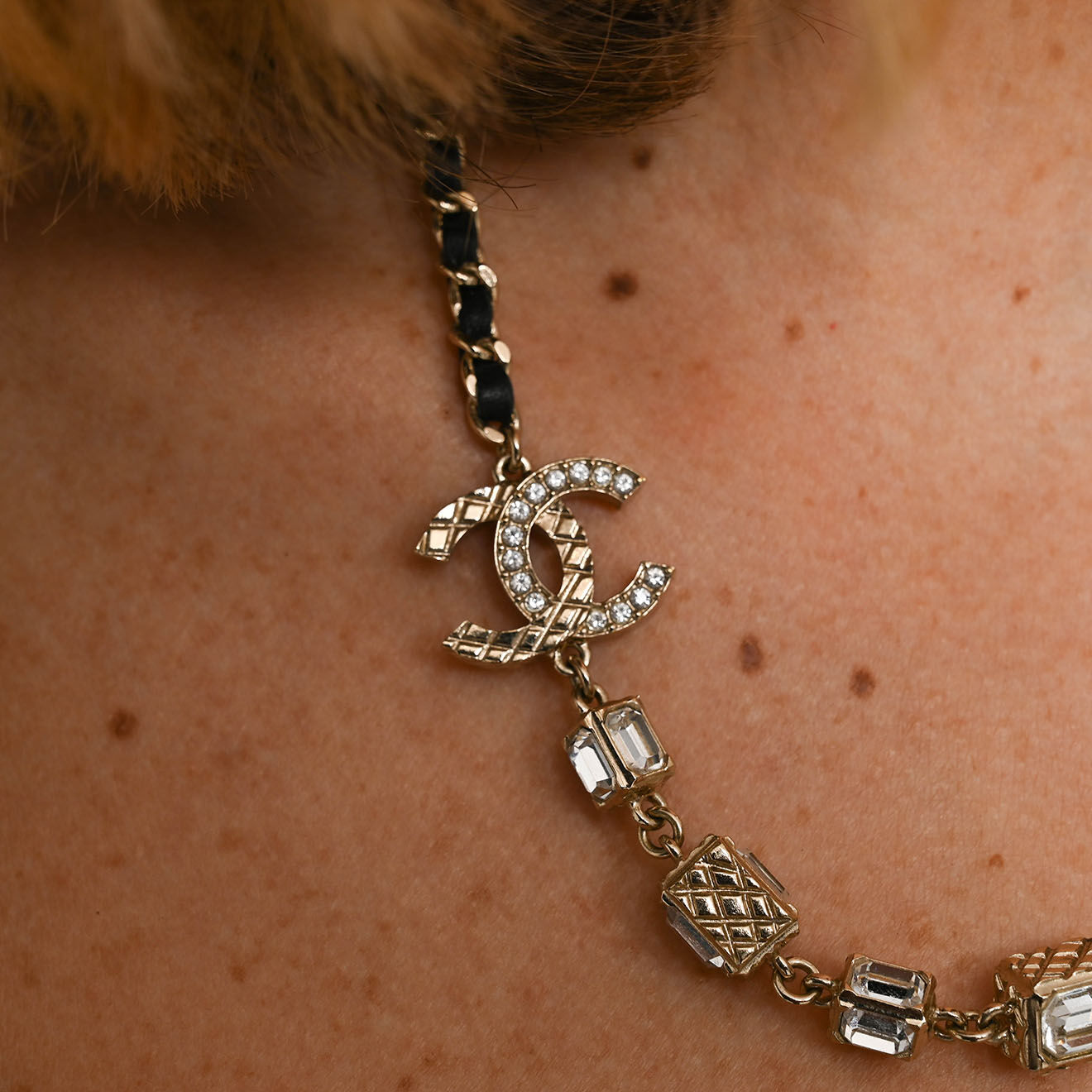 Chanel Collier en Métal & Cuir doré - Très bon état