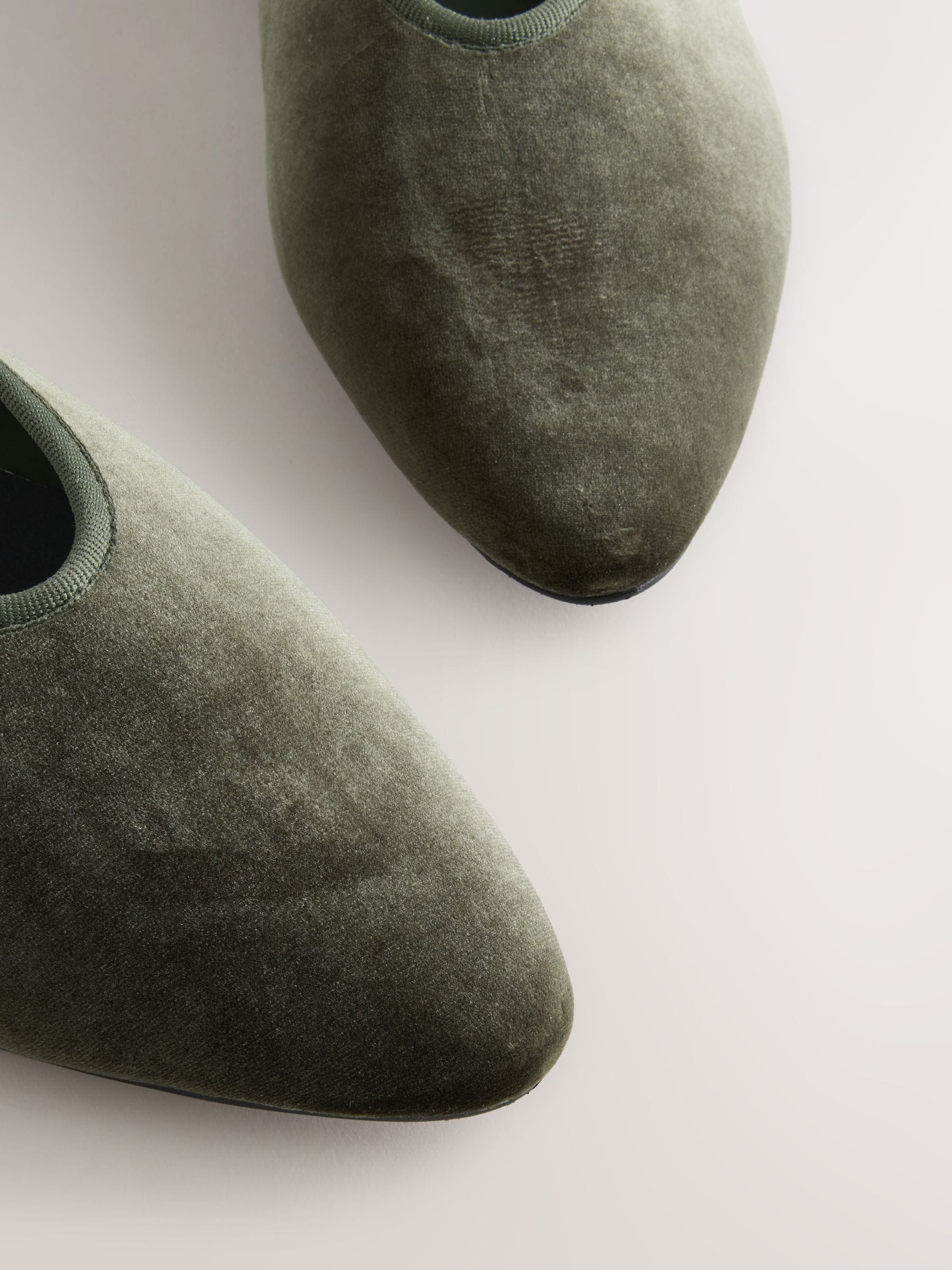 Smaragdgroen - Forever Comfort® Velvet Tie Mary Jane Shoes