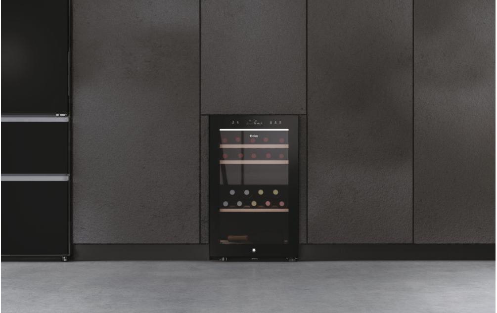 Weinklimaschrank HWS42GDAU1 Schwarz, Rechts, Wechselbar<br>Freistehender Weinkühler