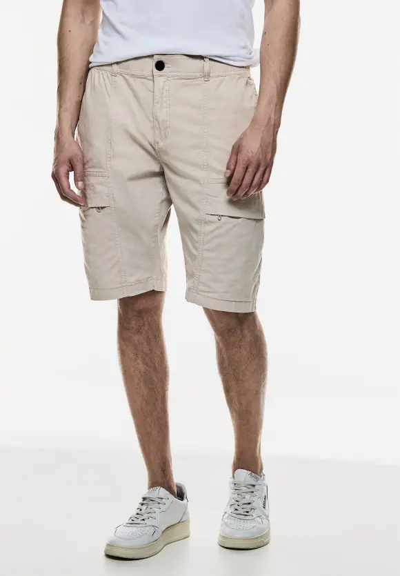 Relaxed Fit Cargoshorts - light sand beige