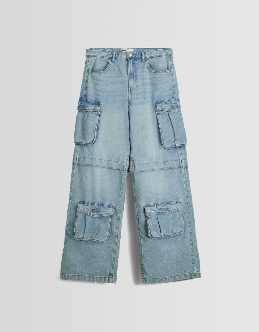Calça cargo com vários bolsos