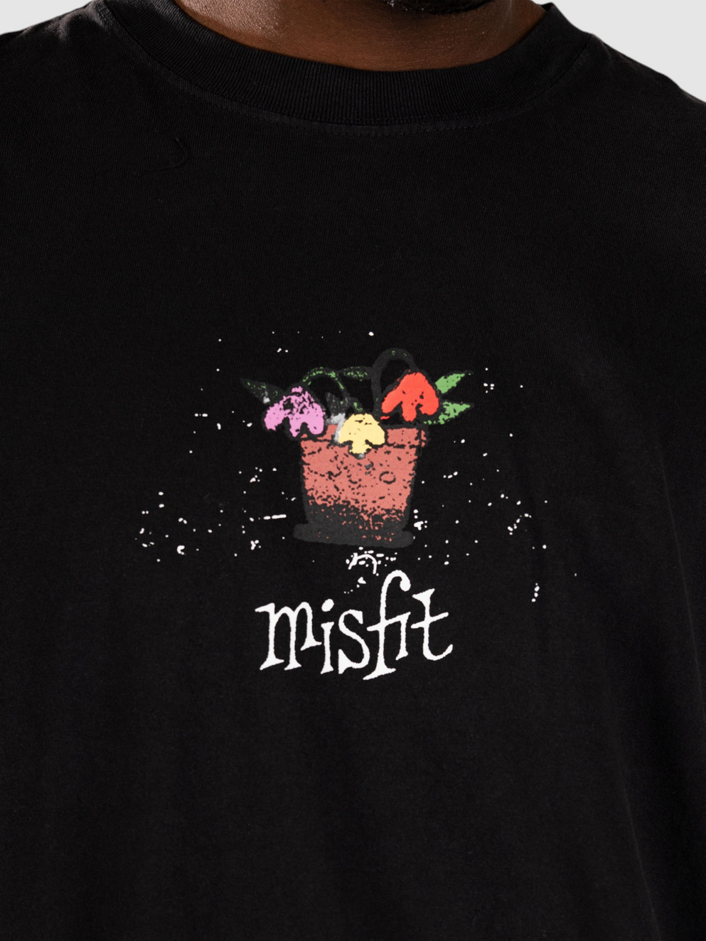 Misfit Shapes Young Warmer T-Shirt pigment black