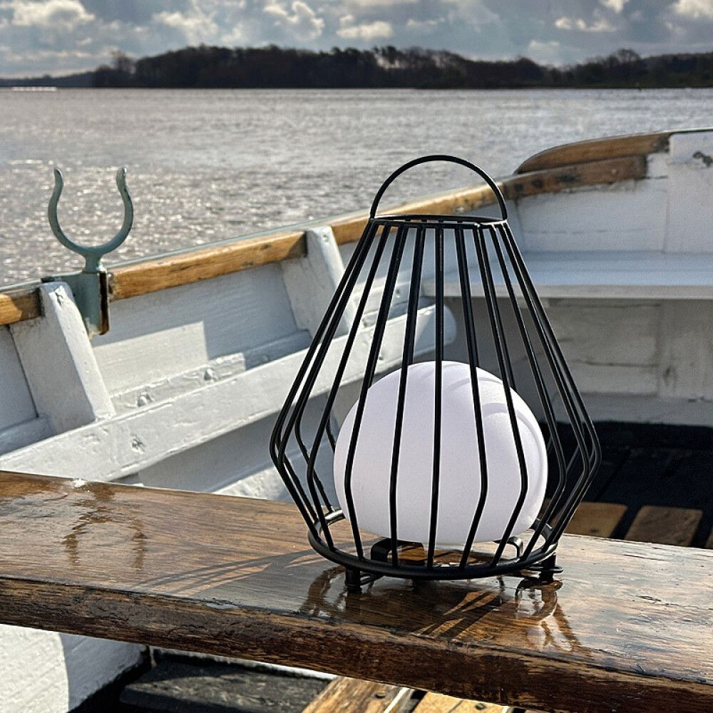 SOLCELLELAMPE DYBERG LARSEN EVESHAM SVART LITEN