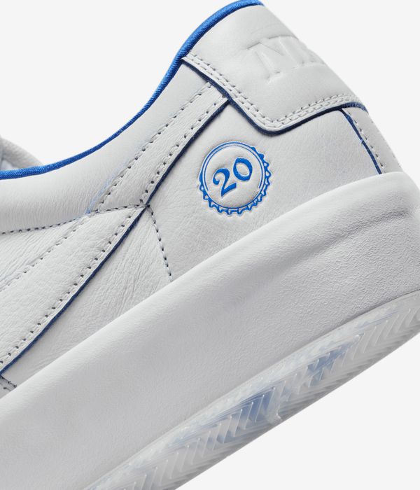 Nike SB Zoom Blazer Low Pro GT PRM Schuh (wummit white game royal)