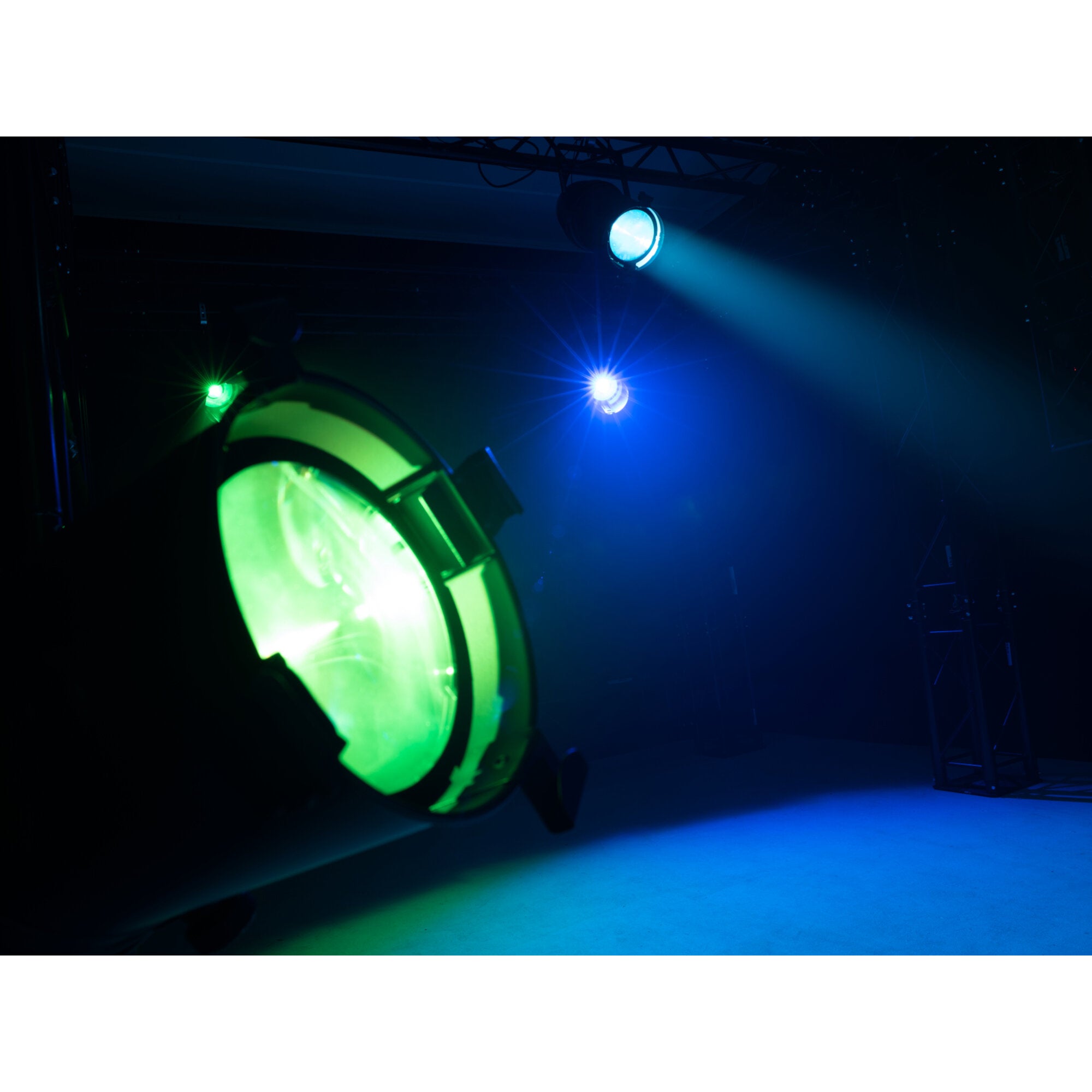 Eurolite LED PAR-64 COB RGBW 120W Zoom bk MK2 theater spot