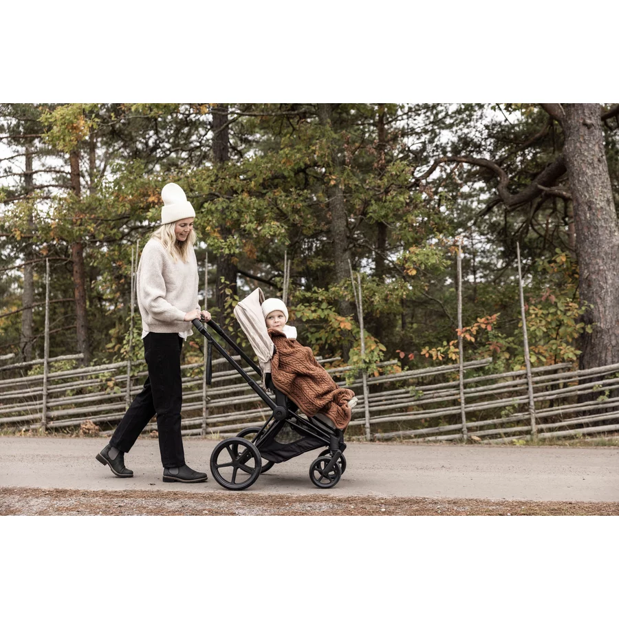 VINTER&BLOOM Kuscheldecke Cuddly Nougat