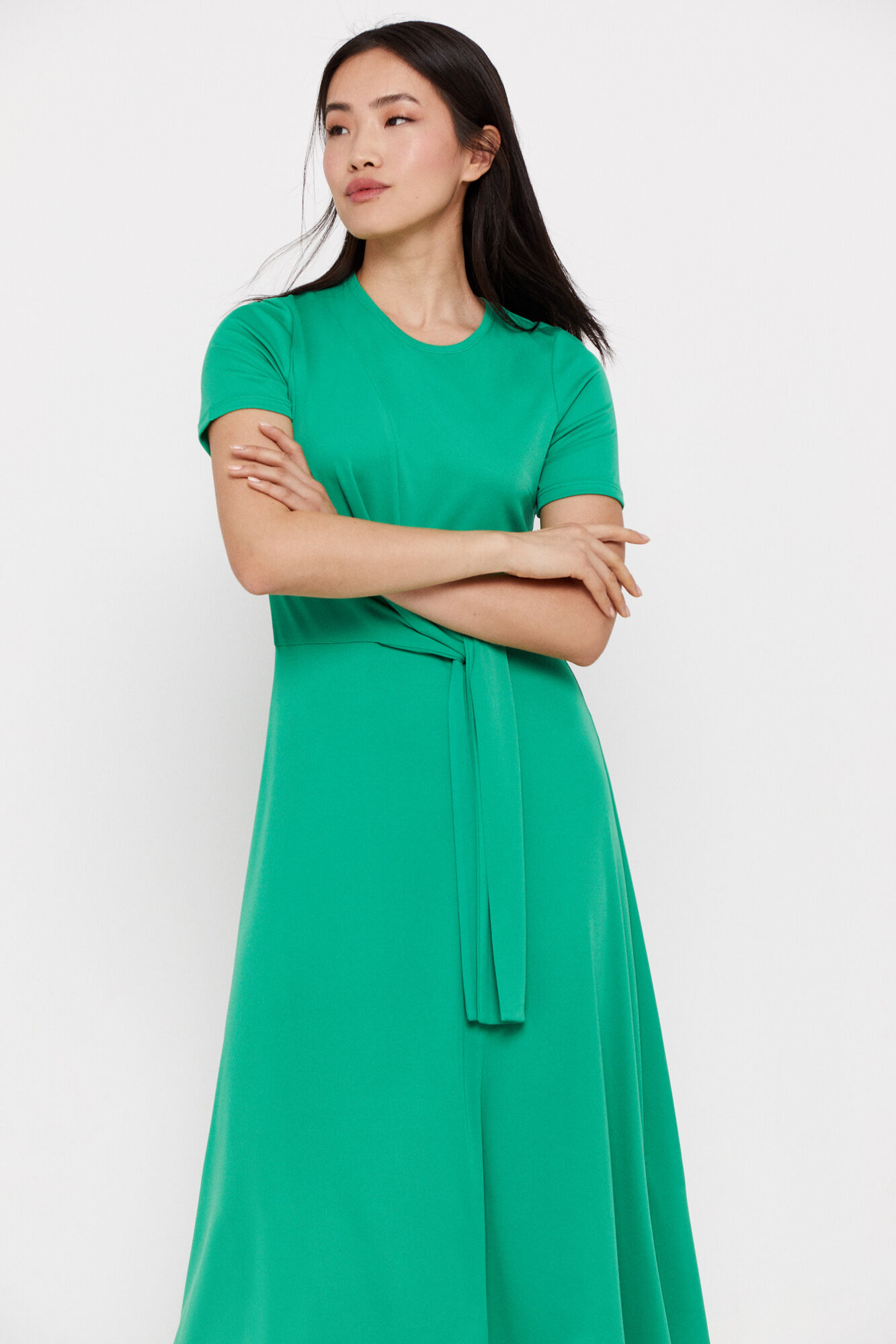 Vestido de manga curta com nó frontal - Verde escuro