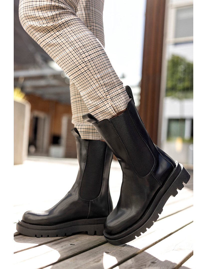 Ladies Black Boots
