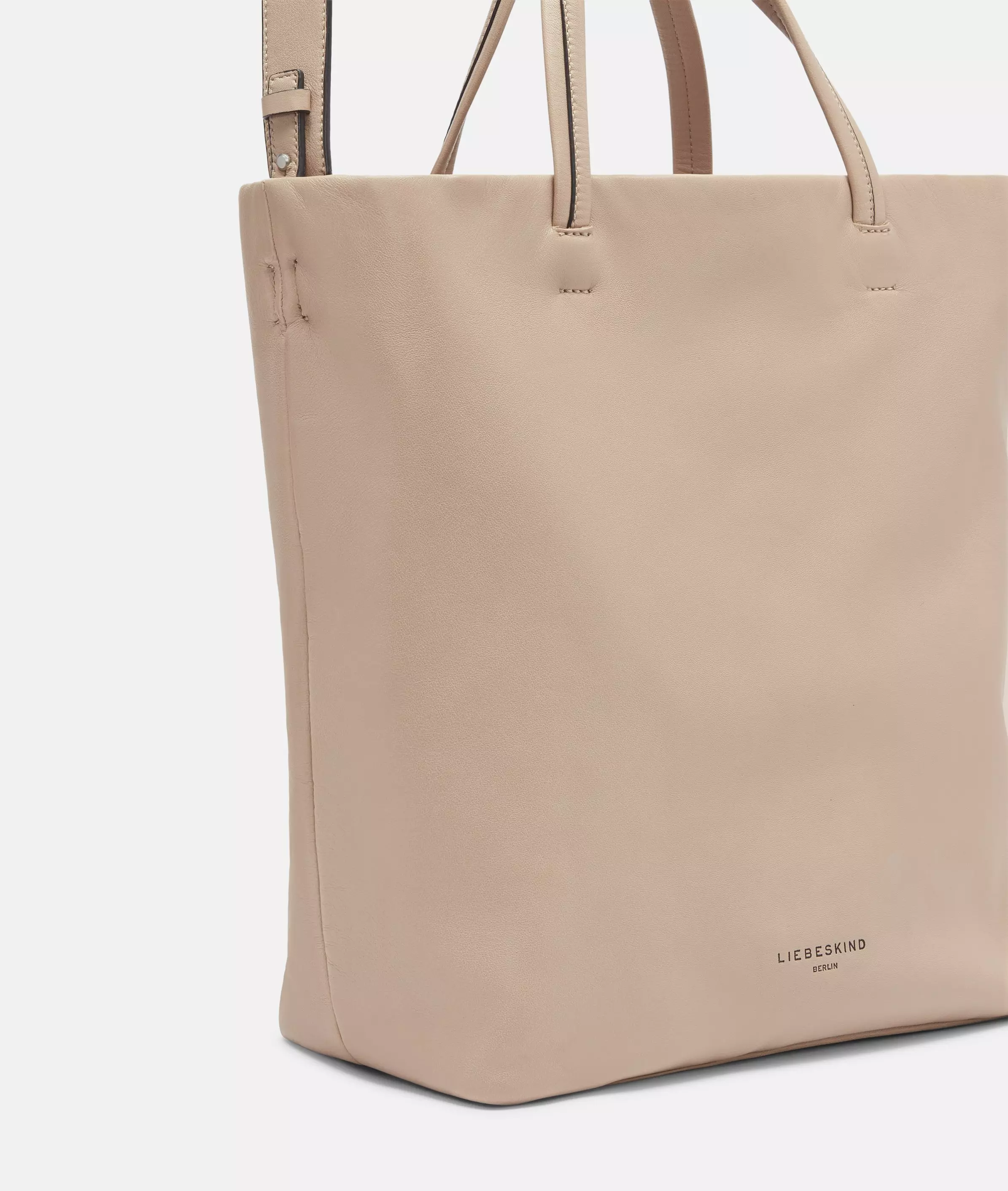 Tote Spacious shopper made from soft sheepskin