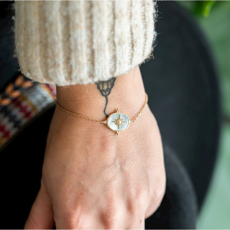 Bracelet Plaqué Or Médaillon Nacre Etoile Soleil
