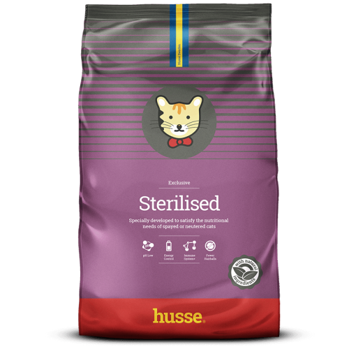 Ração esterilizada exclusiva Husse para gatos, sabor frango.