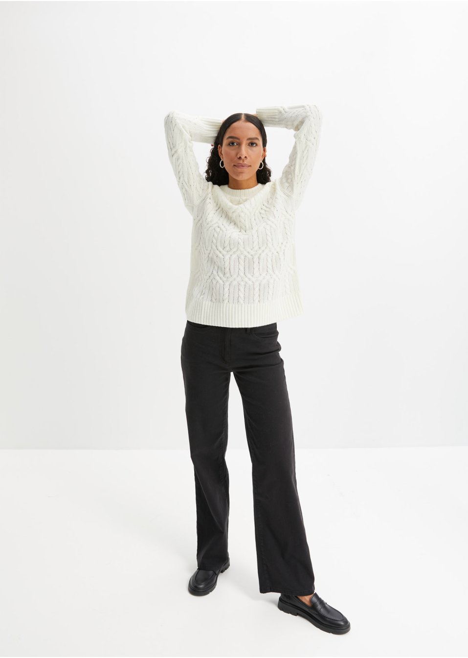 Pull à col rond avec motif torsadé