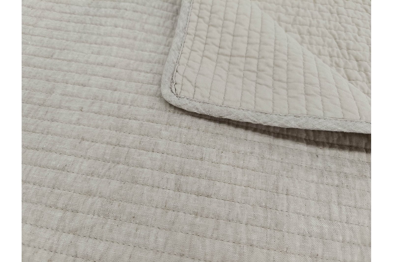 Bree sengeteppe Beige 160x200 cm