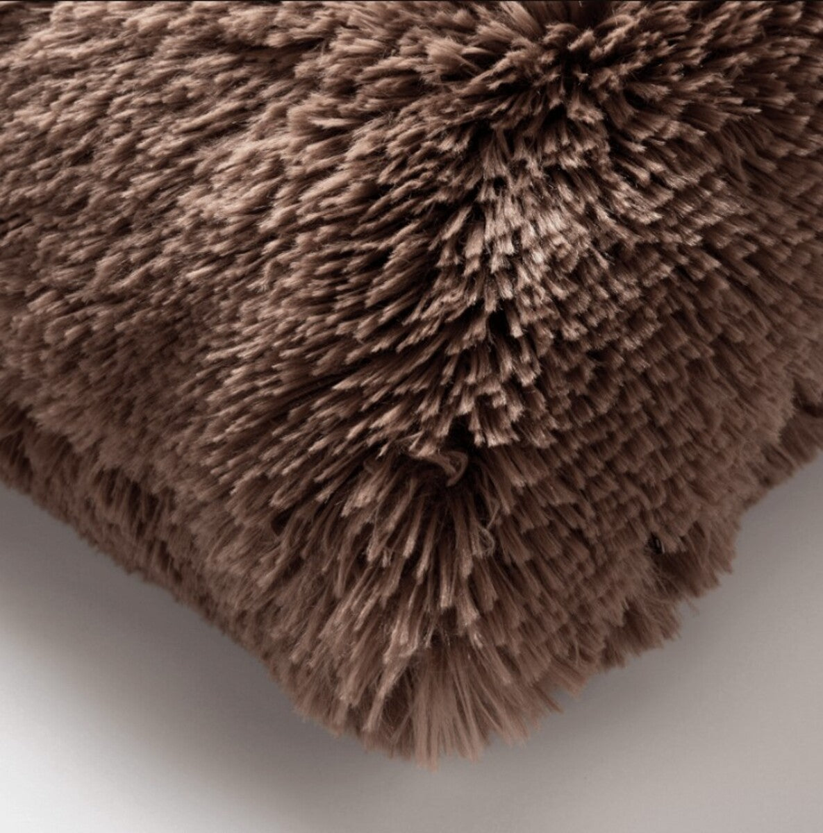 Dutch Decor kussenhoes FLUFFY - 60x60 cm Chocolate Martini