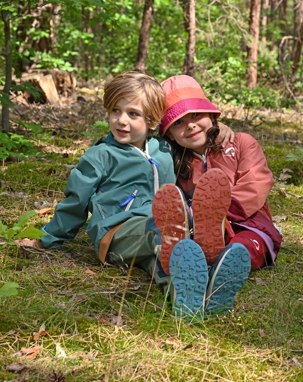 Wende-Regenjacke MUUTUVA in jungle/almond