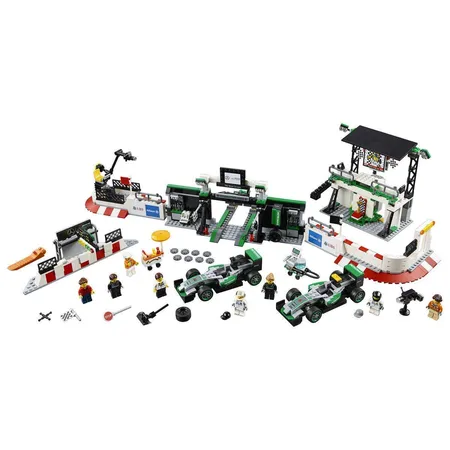 LEGO® Speed Champions 75883 MERCEDES AMG PETRONAS Formula One™ Team