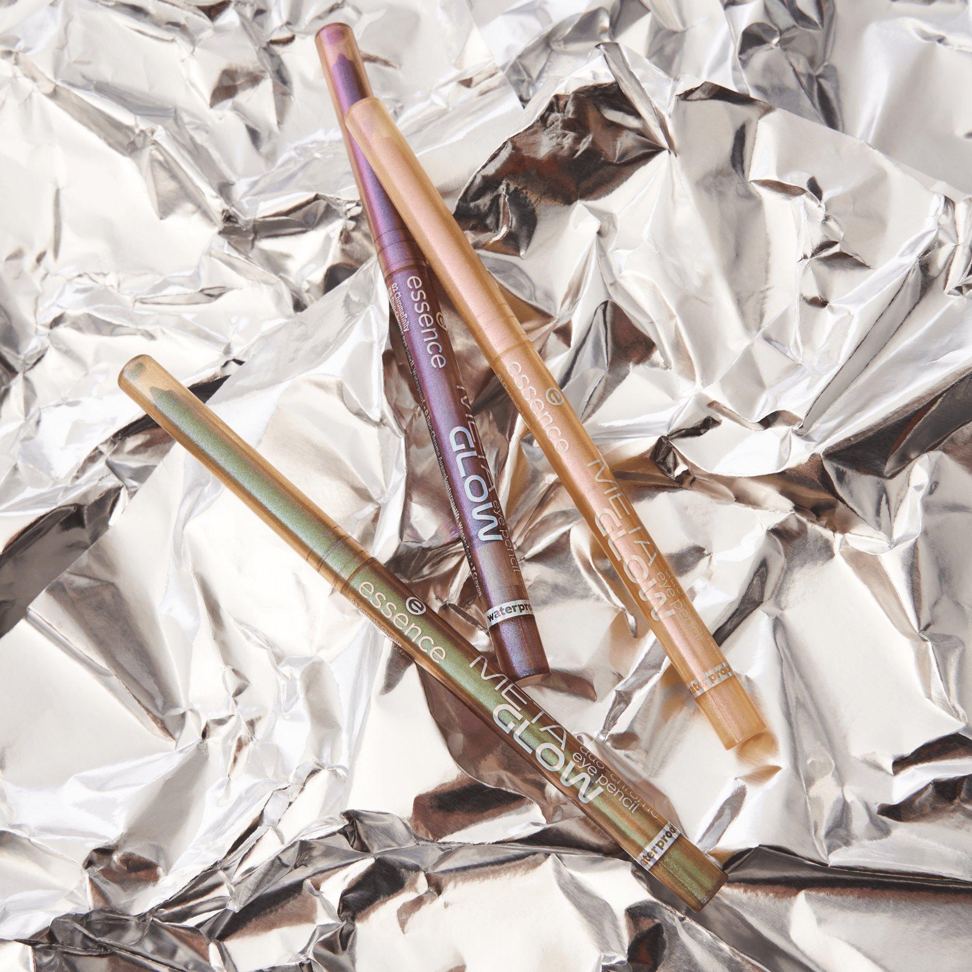 META GLOW duo-chrome eye pencil