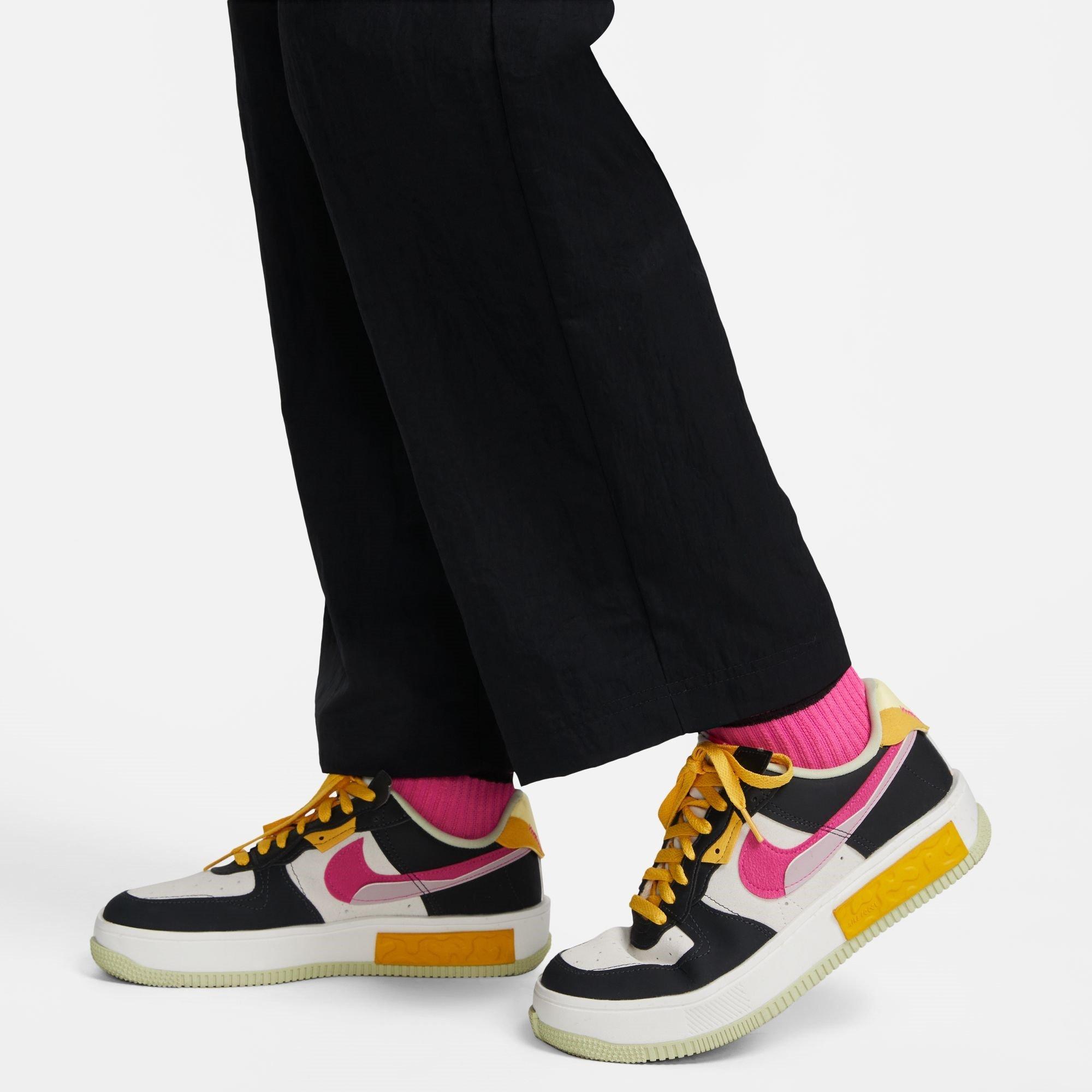 Nike Sportswear Essential Womens High Rise Woven Cargo Pants