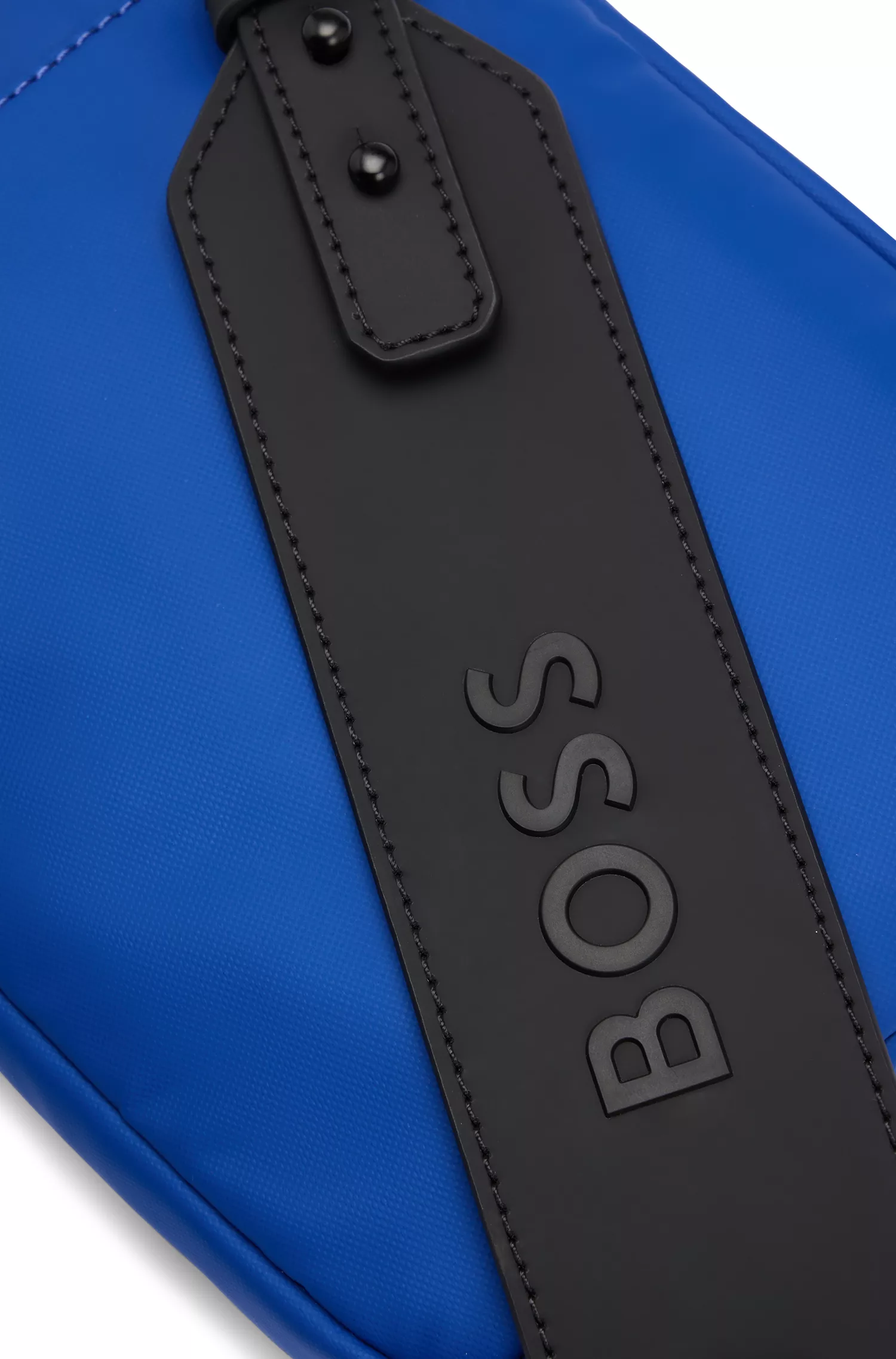 Bolsa para repórter BOSS em material revestido preto com detalhe do logotipo