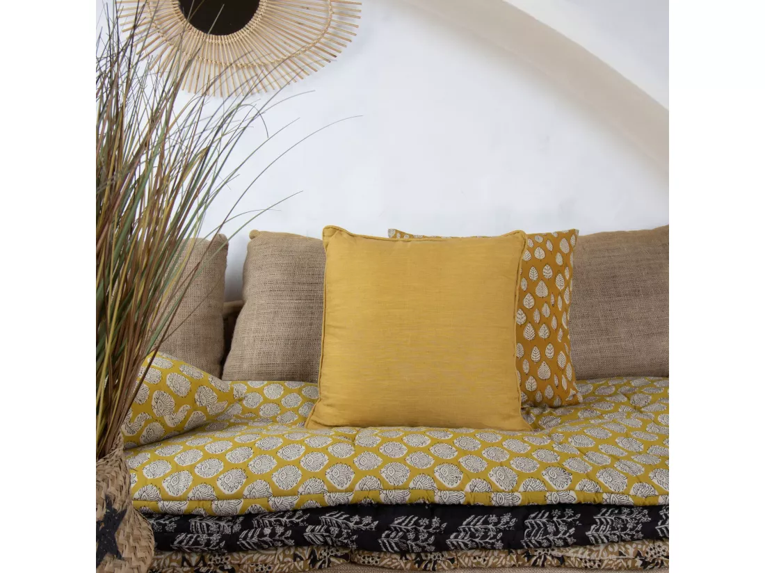 Now's Home - Coussin Carre En Lin Coloris Jaune Moutarde 40x40cm Nyl
