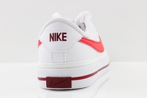 Nike Sneaker