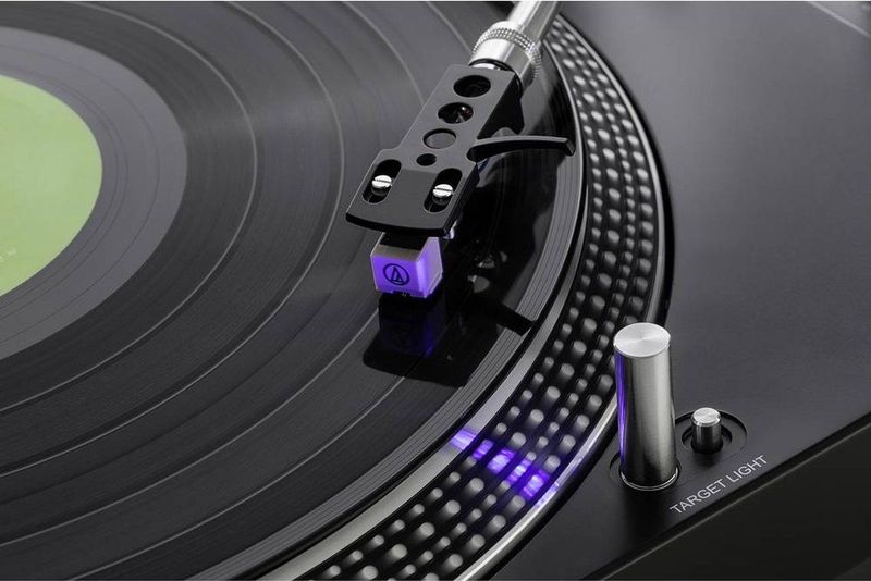 Dual - Platenspeler - Zwart - Handmatig - Met USB-aansluiting