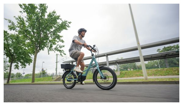 Vélo de Ville Électrique Cube Compact Hybrid Comfort 500 Shimano Nexus 5V 500 Wh 20'' Bleu Aruba 2025