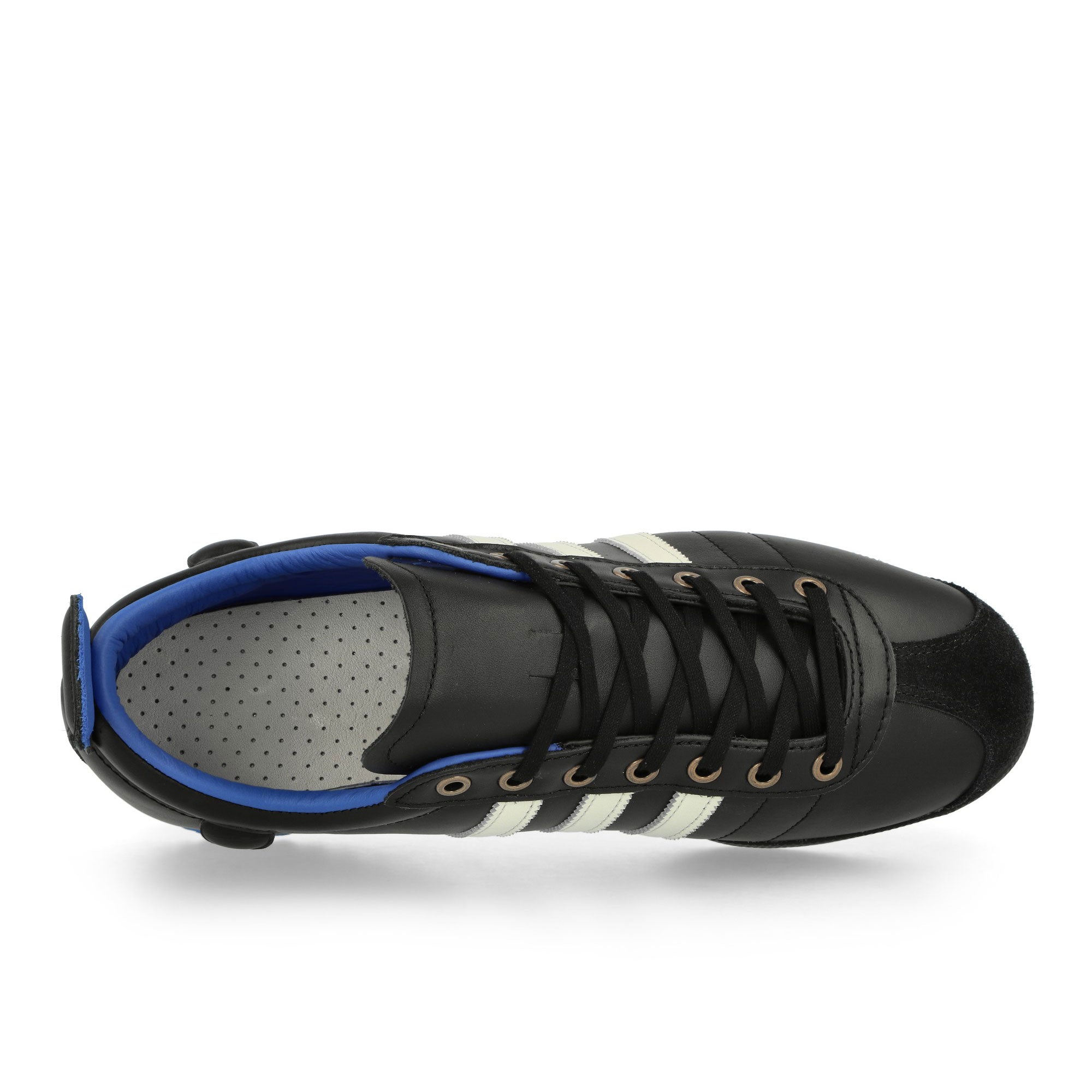 adidas<br>Samba 62