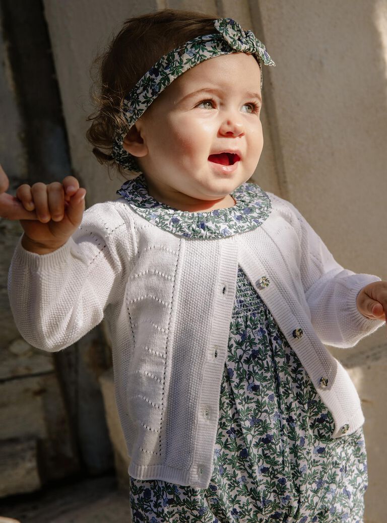 Gilet écru en tricot ajourés