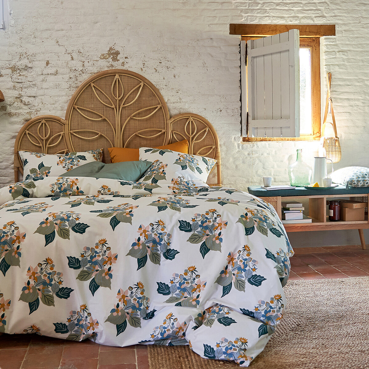 LA REDOUTE INTERIEURS<br>Sofá ou cama com arrumação, em rattan Laora