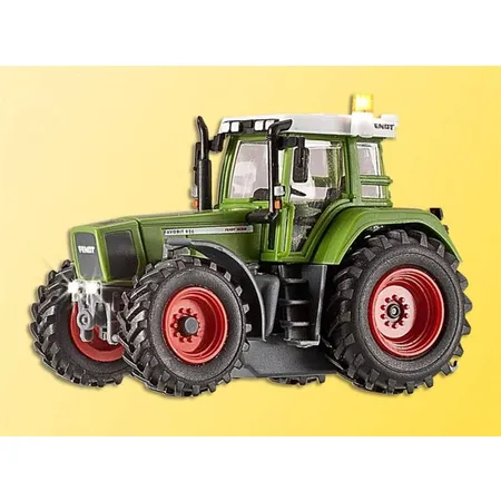 Viessmann Traktor FENDT mit Beleuchtung und gelbem Blinklicht