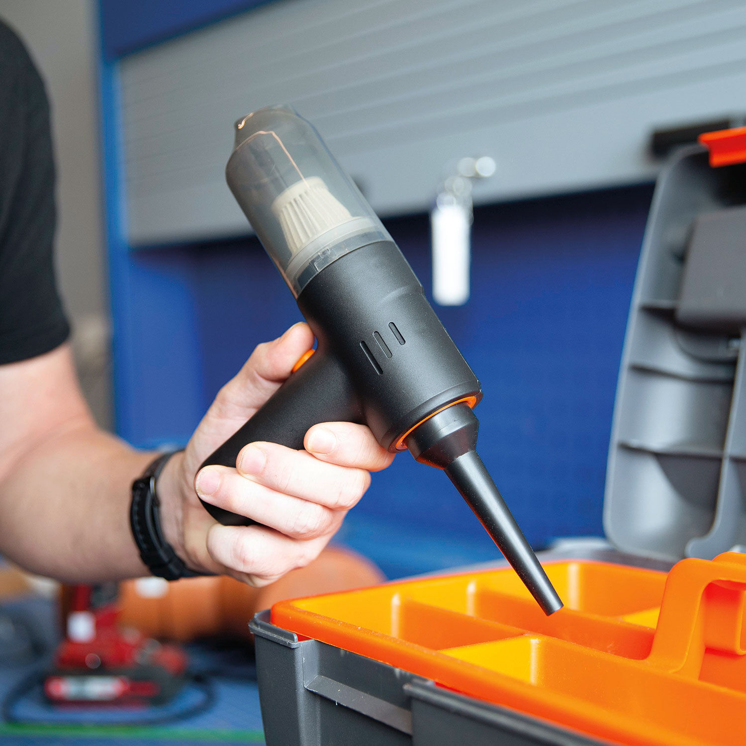 Livington Pocket Vac Handstaubsauger mit Saug- und Blasfunktion
