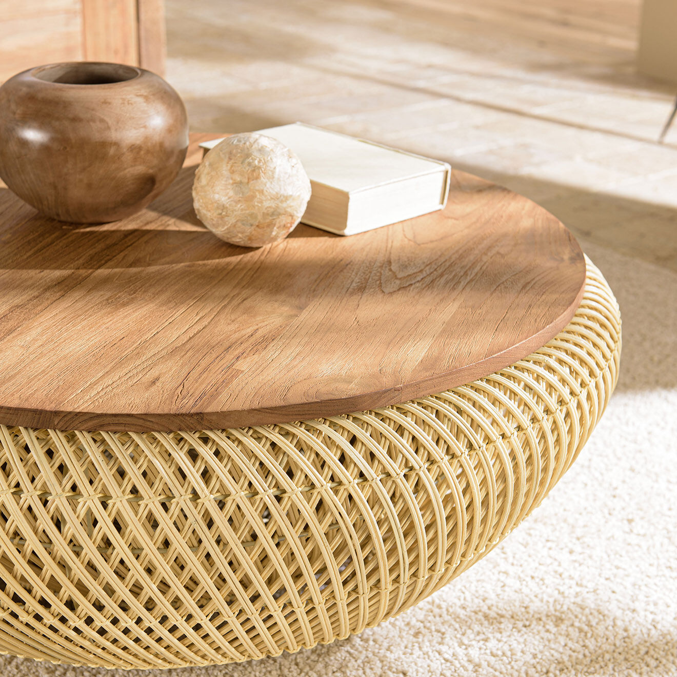 Macabane Table basse ronde en rotin beige plateau amovible Sixtine naturel - D.80x32 cm