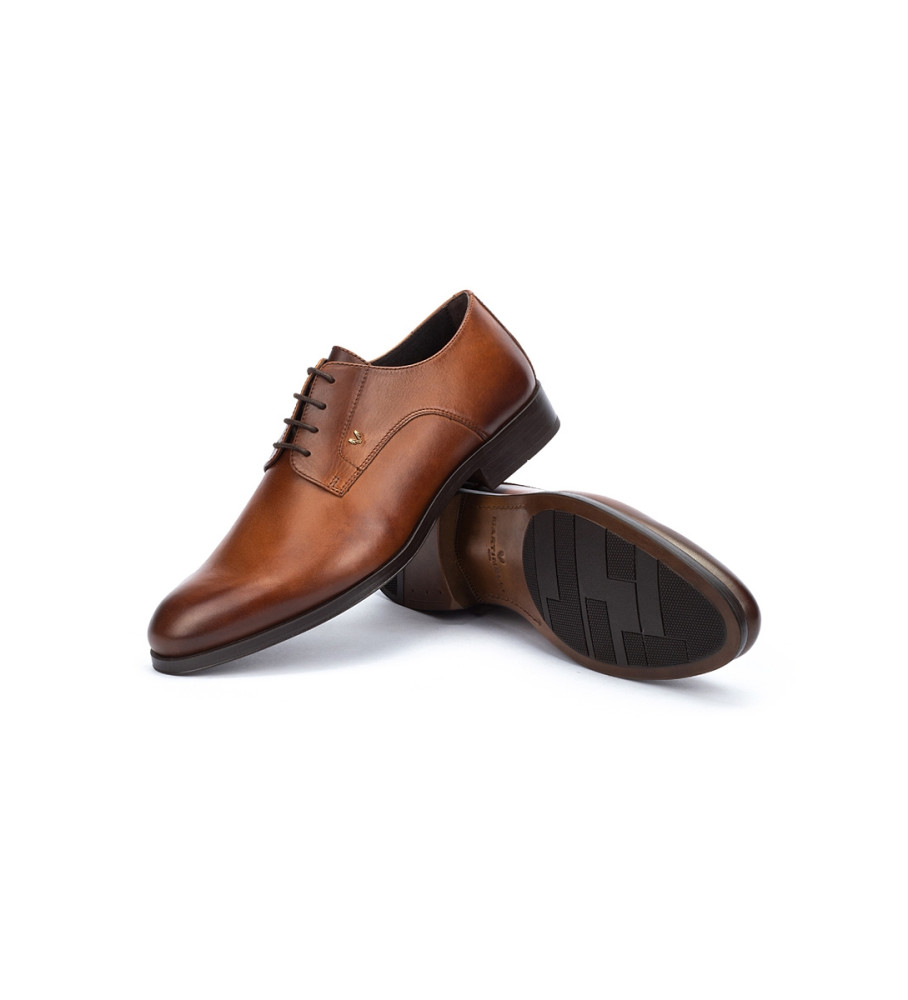 Sapatos Martinelli Empire em couro marrom