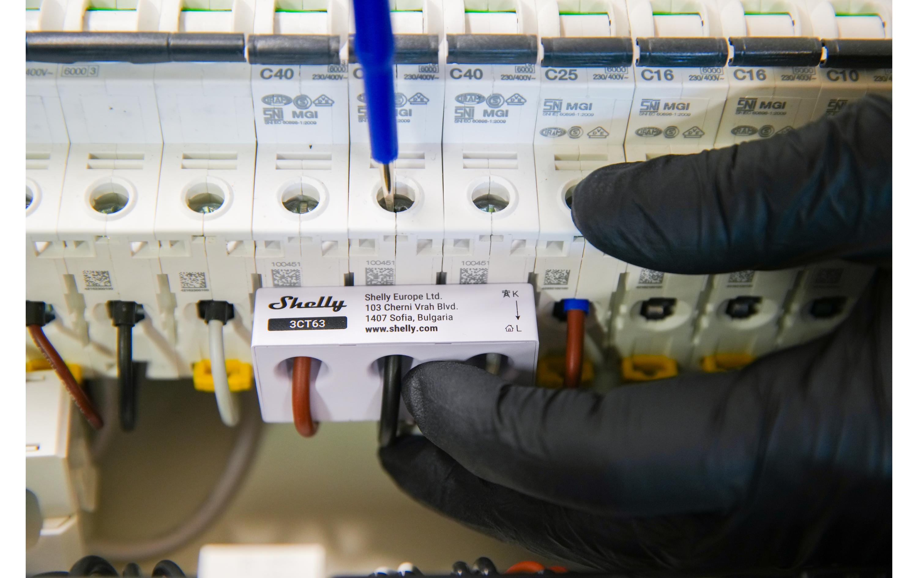 Energiemessgerät Pro 3EM-3CT63Ein- oder dreiphasiger Energiezähler