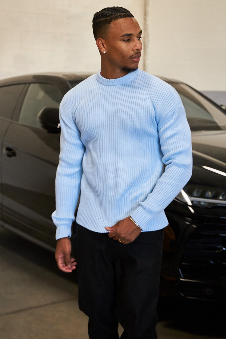 Pull bleu clair en maille à col rond