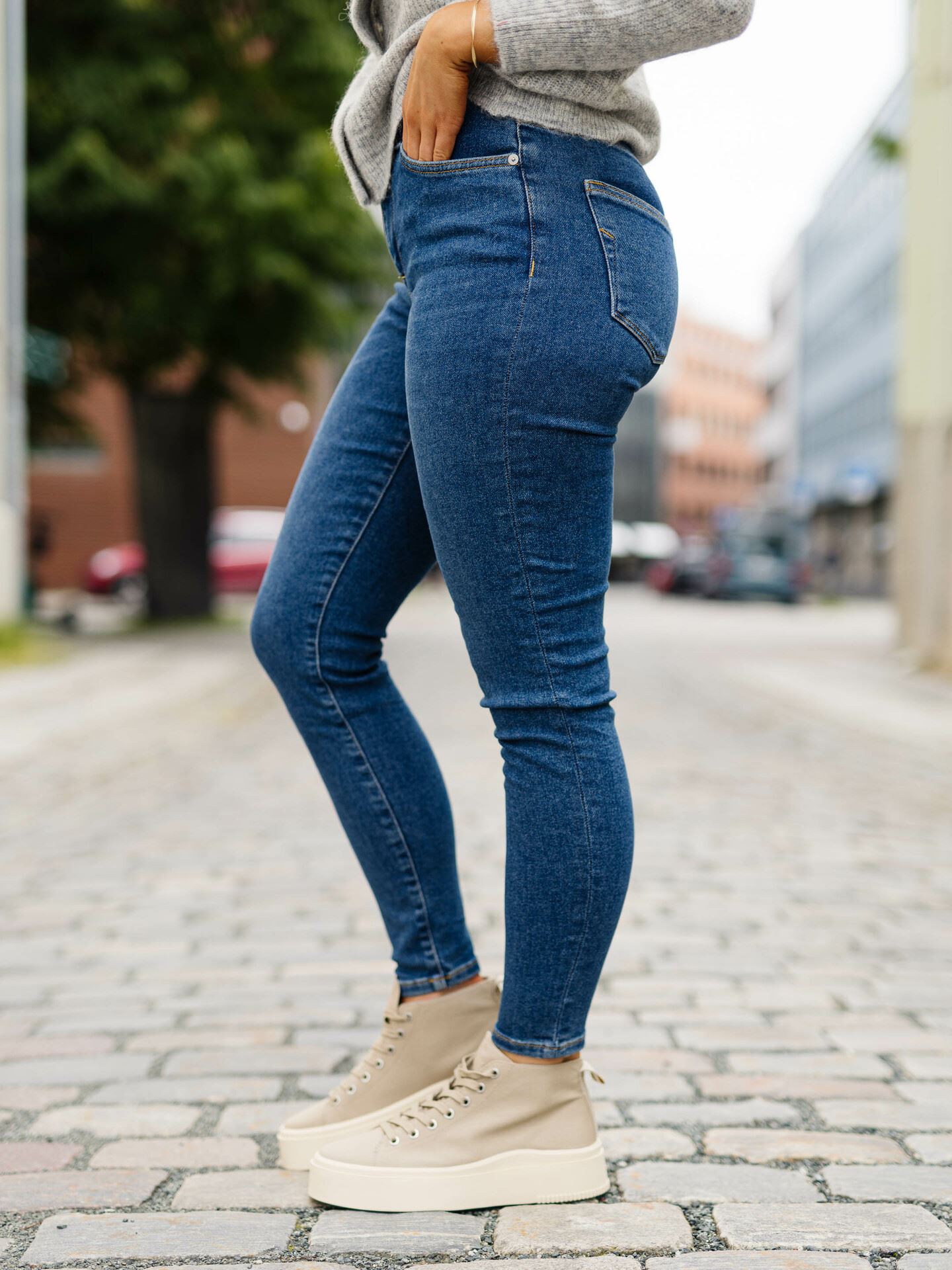 Sophia Mid Waist Skinny