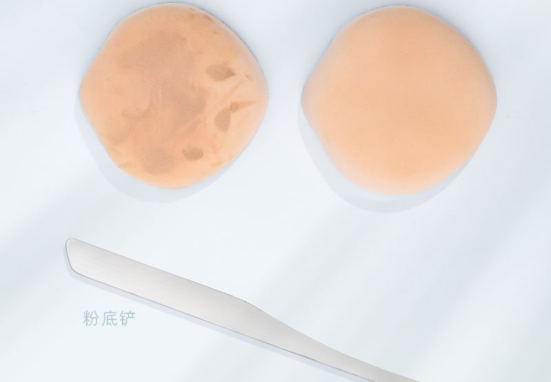Kochanie - roestvrijstalen make-up foundation spatel