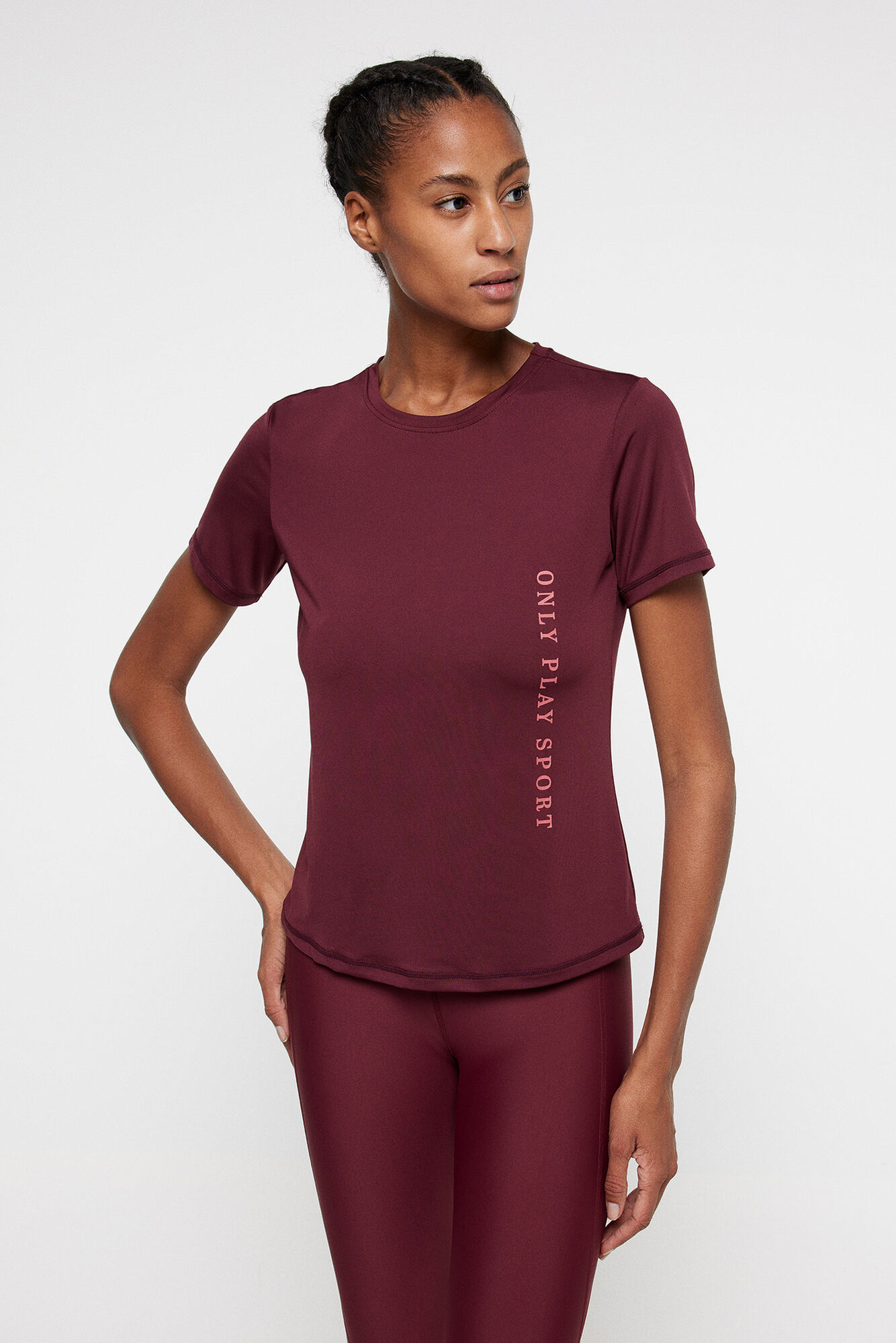 Camiseta feminina com tema técnico
