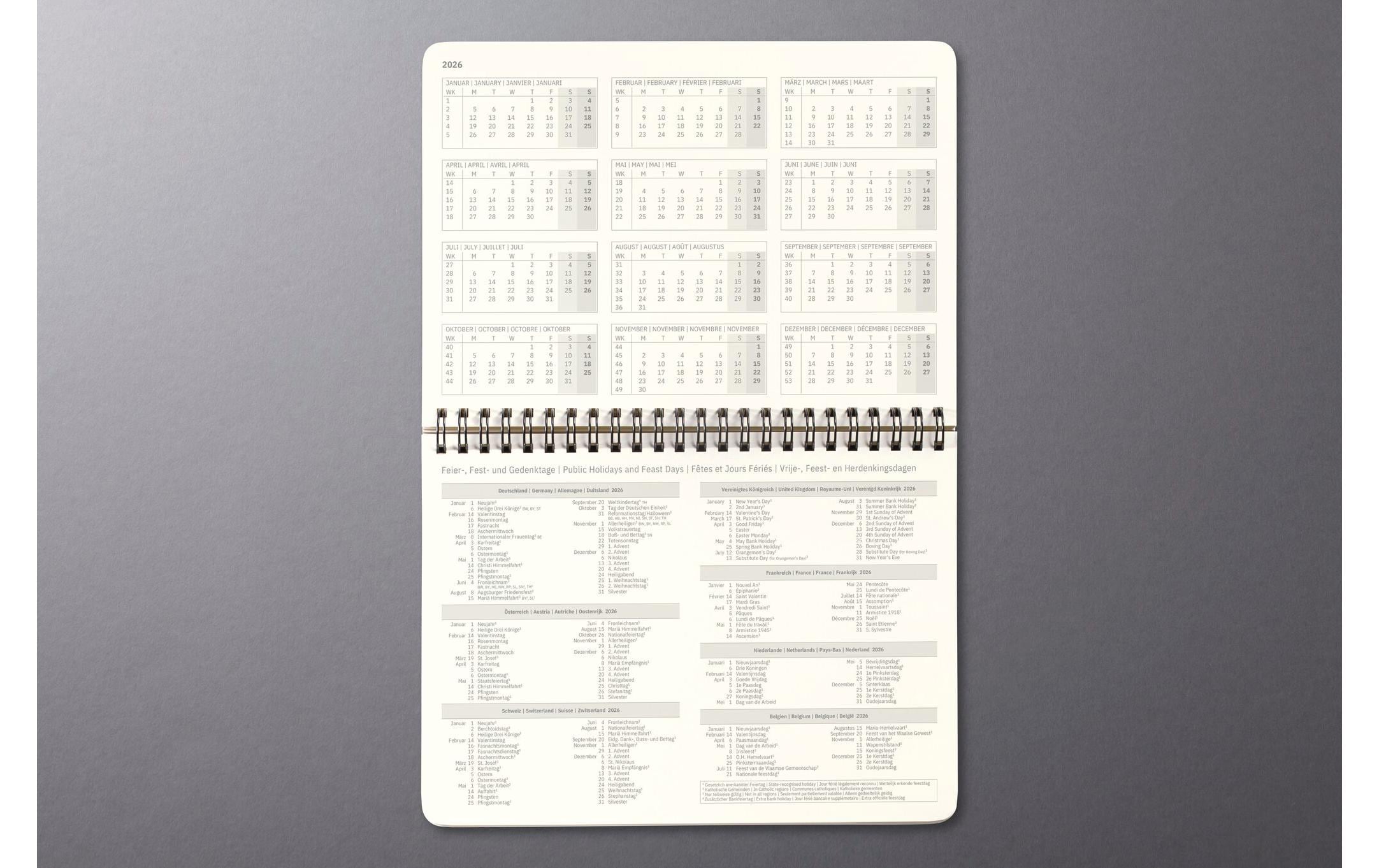 Tisch-Querkalender Conceptum 21.3 x 22cm, 2026, SchwarzMonatskalender mit Spiralbindung