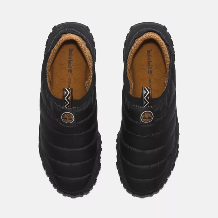 Tênis slip-on GreenStride Motion 6 para homens na cor preta.