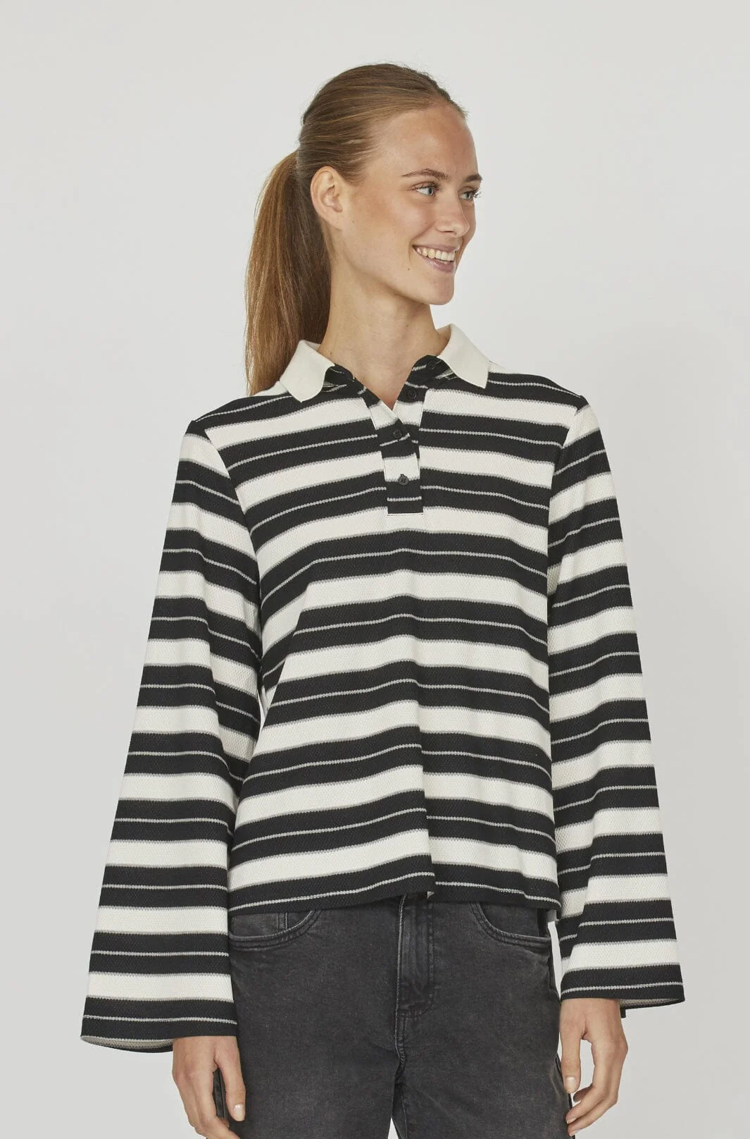 Sisters Point Evasa-Ls 831 cream black