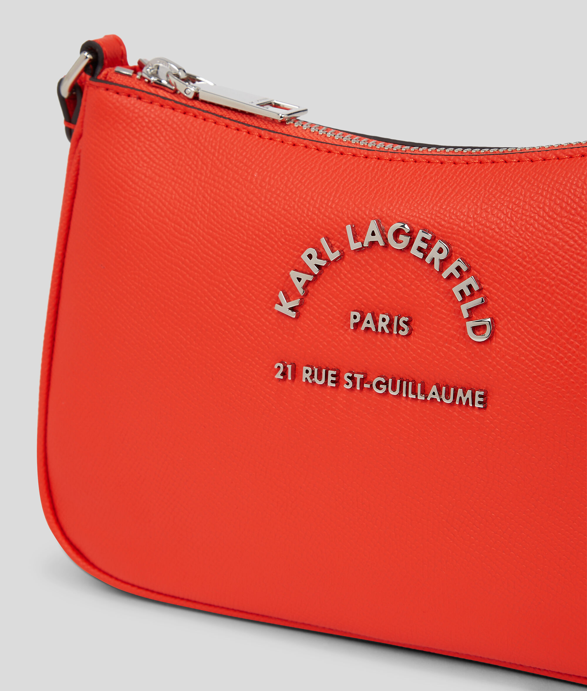 PETIT SAC BANDOULIÈRE RUE ST-GUILLAUME
