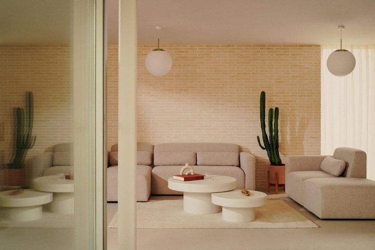 Kave Home Neom hocker 75x89 Beige