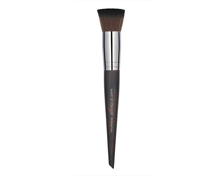 MAKE UP FOR EVER - 154 Buffer Blush Brush