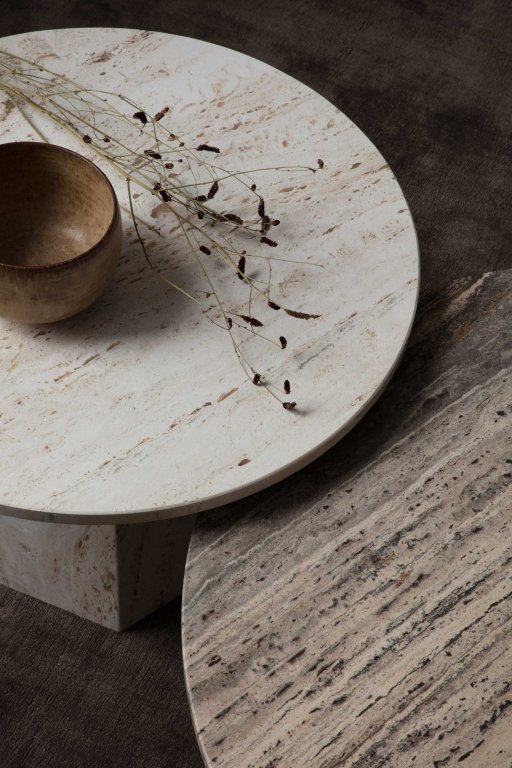 Gubi Epic salontafel Ø60 Burnt Red Travertine