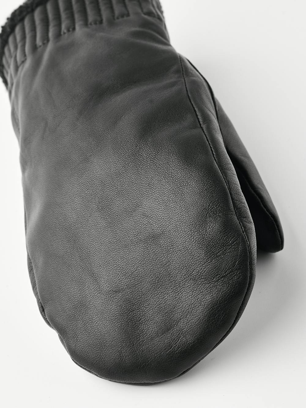 Ackas Mitt Black