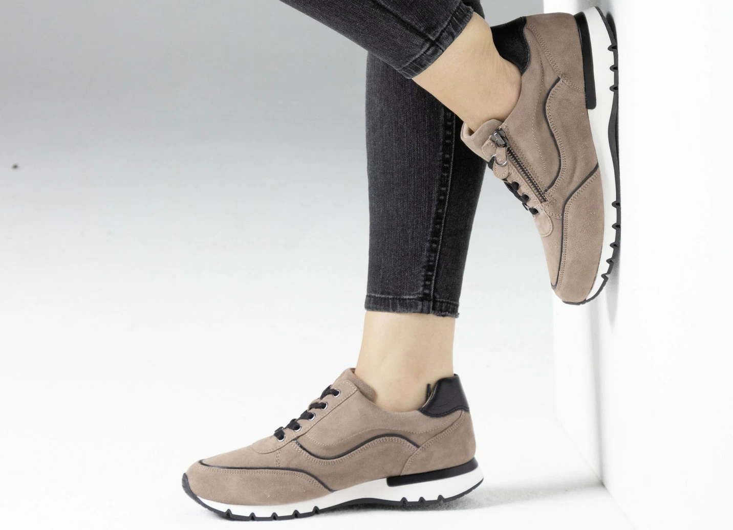 Caprice Schnürschuh mit praktischem Seitenreißverschluss