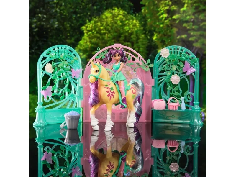 Unicorn Academy Ava & Leaf Stall Playset